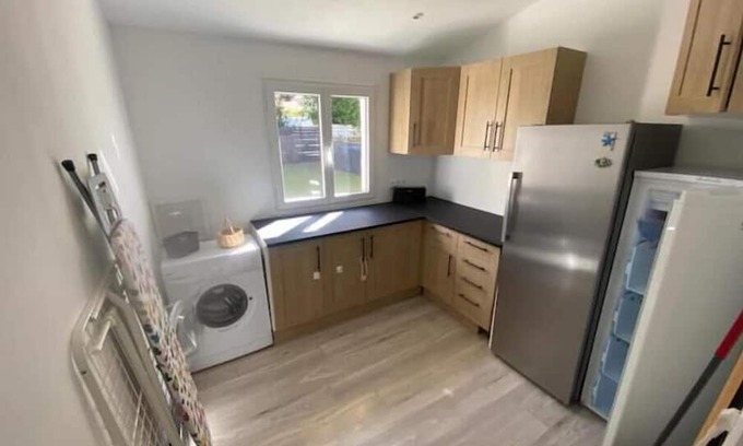 Fos-sur-Mer Villa | Grande Maison Près de la Plage, 8 Personnes