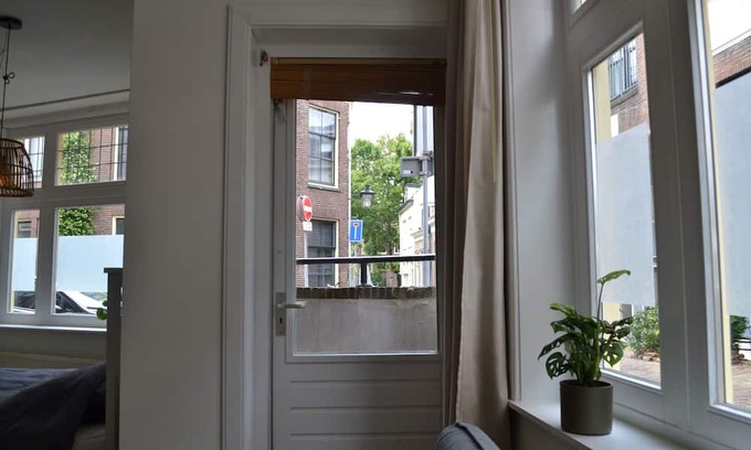 Utrecht House | Downtown studio: The Knight