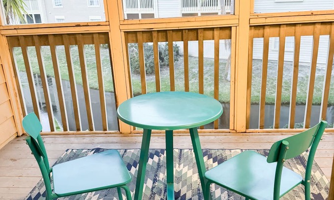 Bayshore Gardens Apartment | Newly Furnished 2/2 - Mins from IMG, Bradenton Beach, & Anna Maria Island!