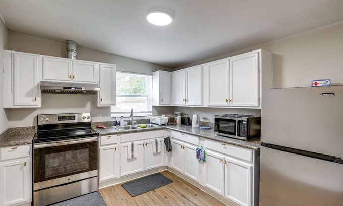 Inwood House | Winter Haven Home: Perfect for Families!