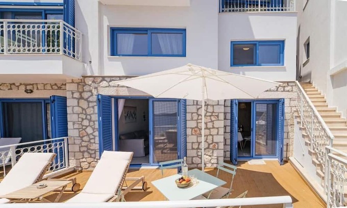Perigiali Apartment | Lefkada Blue Luxury Apartments , Perigiali A2 deck level
