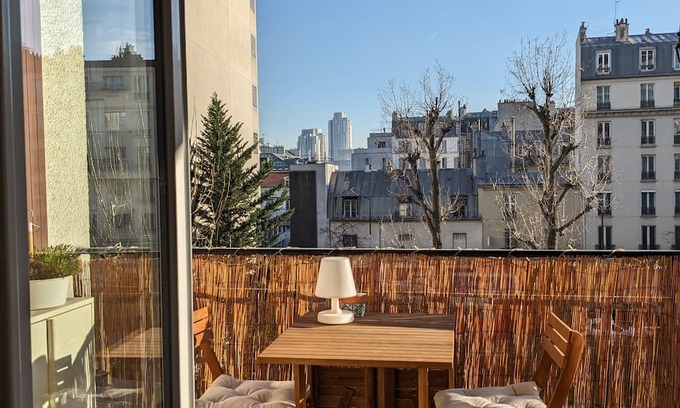 Quartier de la Chapelle Apartment | Charming Apartment With Balcony Near the Olympic Village and Montmartre
