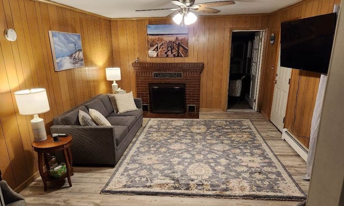 Kittery House | Farm Fun Beach Sun in Enchanting Kittery Maine Best of All Amenities