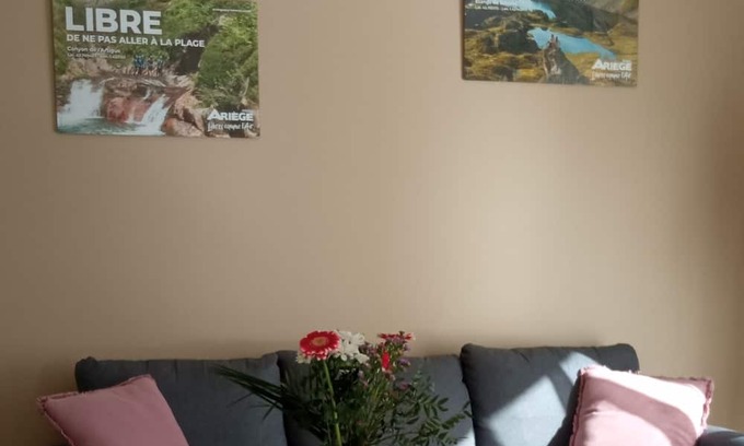 Fougax-et-Barrineuf Apartment | Gîte Ensoleillé, au Calme et de Plain Pied