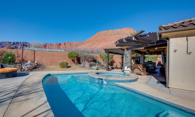 Ivins Cottage | Stylish Ivins Hideaway w/ Patio + Mountain Views!