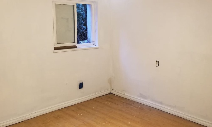 New Westminster House | 1 bedroom for rent