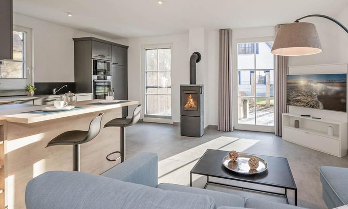 Dargen House | Neu Errichtetes Ferienhaus in Ruhiger Wohngegend mit Parkplatz, Sauna und Wlan - Fischerdorf