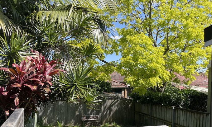 Ashfield Villa | Sunny one bedroom villa in a quite and relaxing area, 20 minutes from CBD