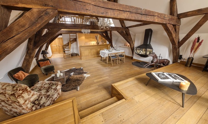 Dansaert Apartment | Chic Penthouse Grand-Place
