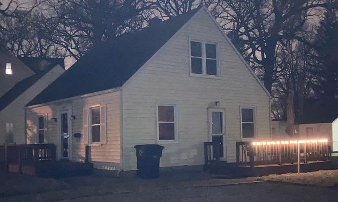 Saint Marys  Allen County House | Off Broadway! cozy quiet restful cul-de-sac by the Rivergreenway