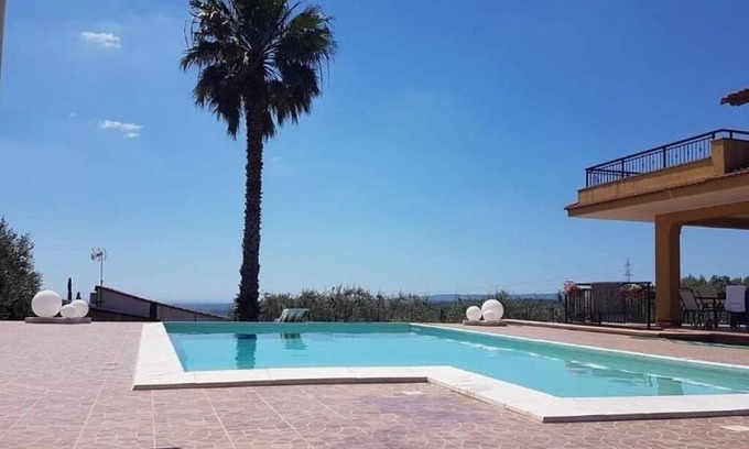 Floridia Villa | Vrbo Property