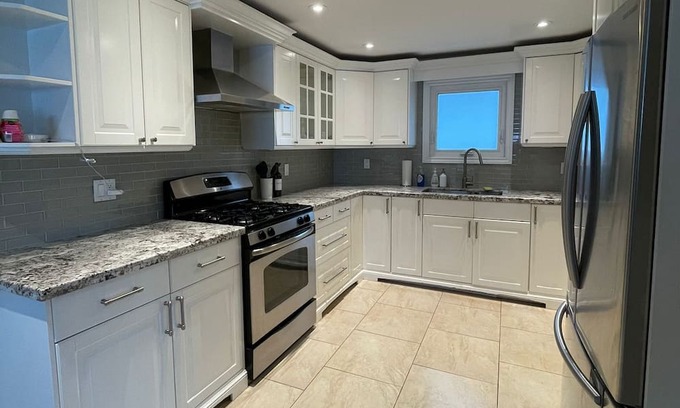 Stouffville House | Cheerful, 3 Bedroom Home With Patio