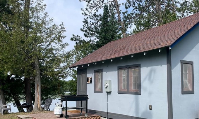 Remer Cabin | The Lakeshore Lookout