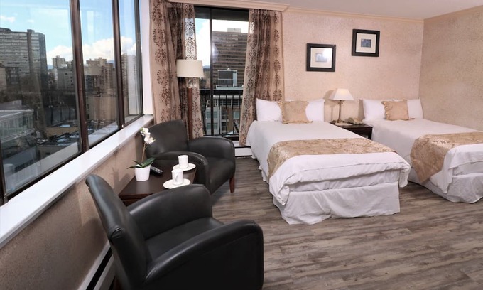 Coal Harbour Apartment | Divya Sutra Suites - One Bedroom Apartment with Harbour View!