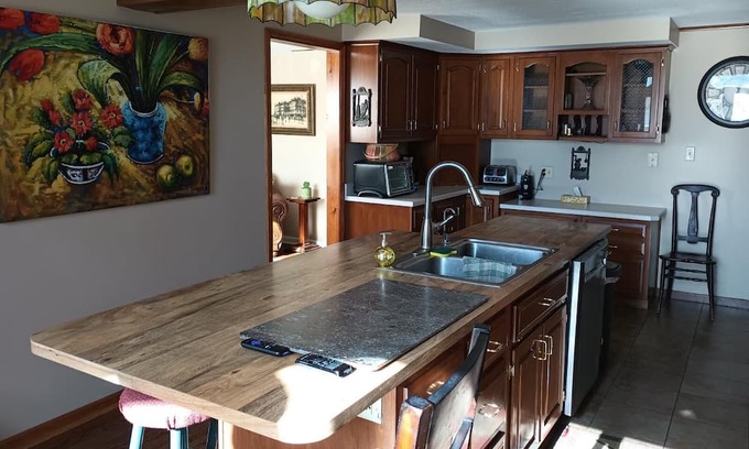 Saint Marys  Allen County House | Spacious Fort Wayne Home with Office and Workout Room