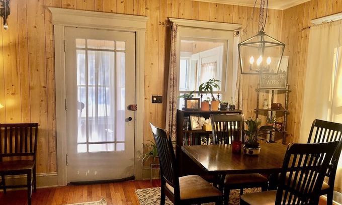 Syracuse House | Room available within Professional Travelers House