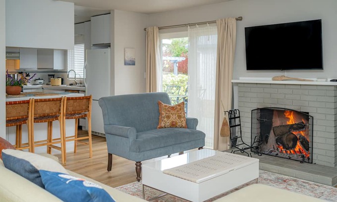 Novato House | Refreshing Comfort Guest Suite