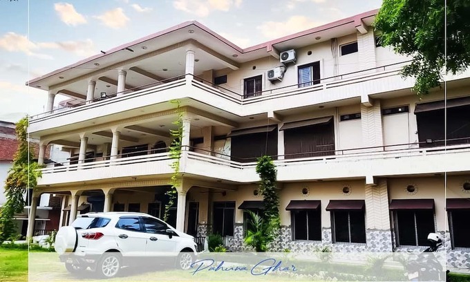 Nepalgunj Hotel | Hotel Pahuna Ghar