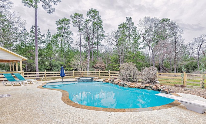 Magnolia Other | Country Getaway Magnolia Forest Home in 10 A Lot