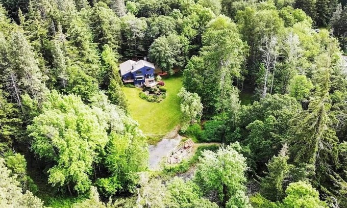 Hood River House | Stylish & Modern Hood River Retreat Near Downtown!
