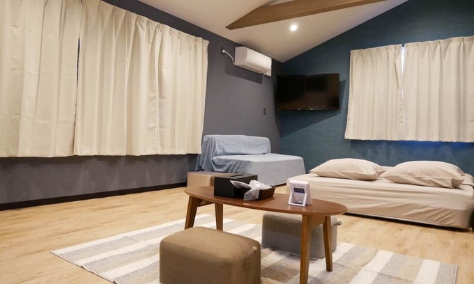 Amami House | HOODRoom 202 3 person plan / Amami Kagoshima