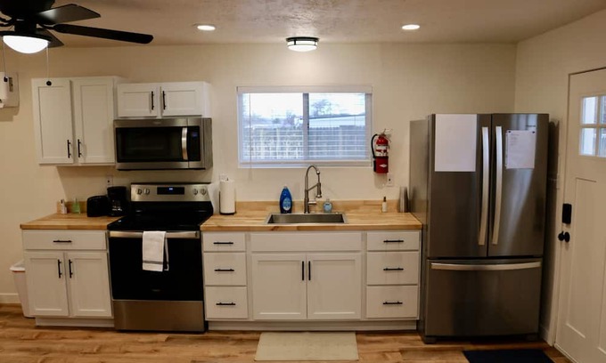 Beaver Apartment | Cozy home in Beaver, next to Tushar mountains and Eagle Point Ski Resort.