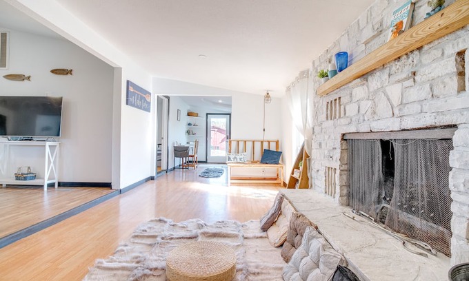 Silver Creek Village House | Dog-Friendly Burnet Home - Walk to Buchanan Lake!