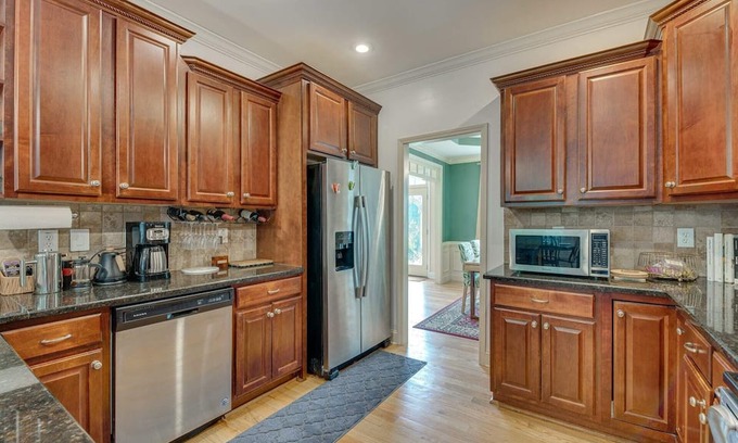 Stockbridge House | Serene Rural Setting with Creekside Deck - 30 minutes from Airport