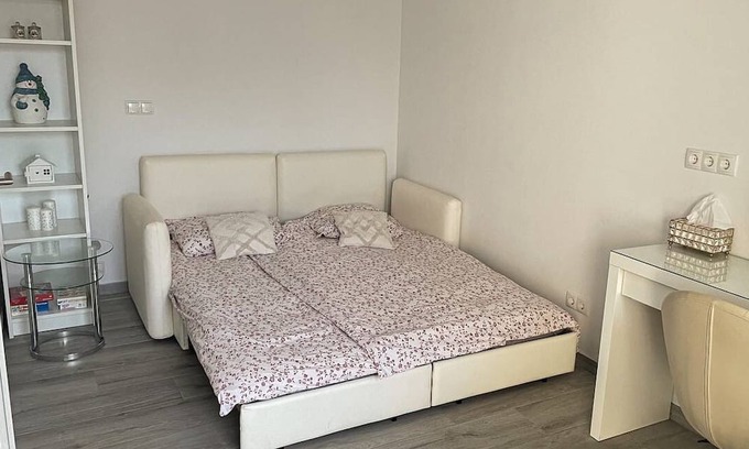 Sommerein Apartment | One-bedroom Apartment
