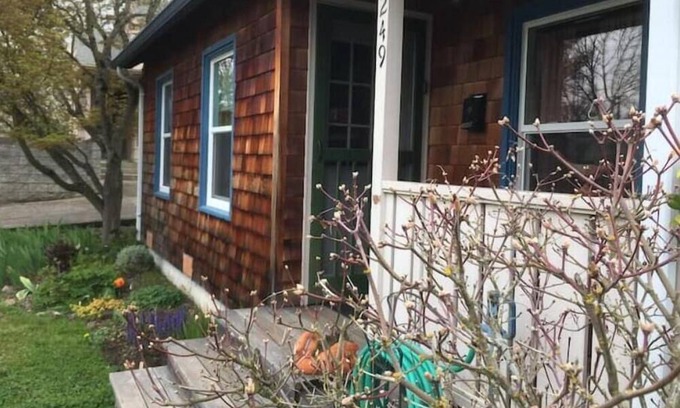 West Eugene House | Welcoming Cottage in the Heart of Eugene - Loving Cared for by Owner.