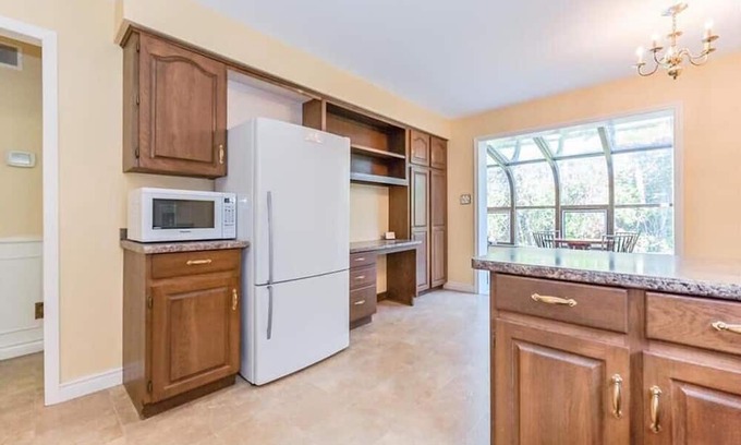 Elora House | Large river front home minutes from downtown Elora!