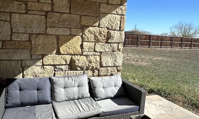 San Angelo House | the cotton patch
