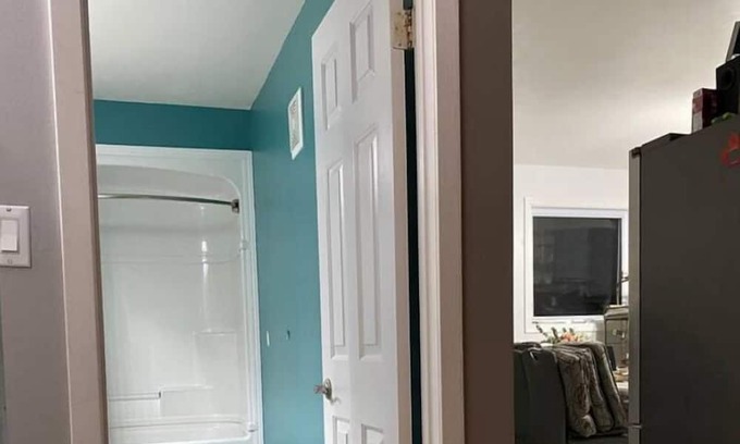 Brandon Apartment | West riverheights room 3.