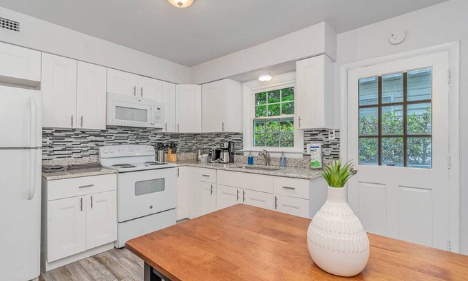 Northeast Virginia Beach House | Wake Forest Bungalow