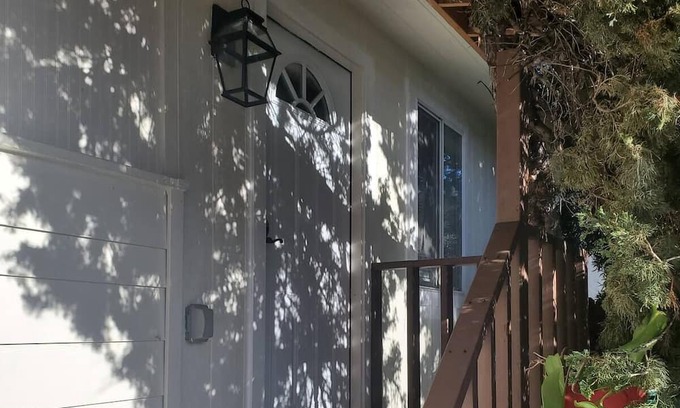 San Leandro House | Star Hillside Haven, 1 bdr, Living Rm, Wifi, King Bed