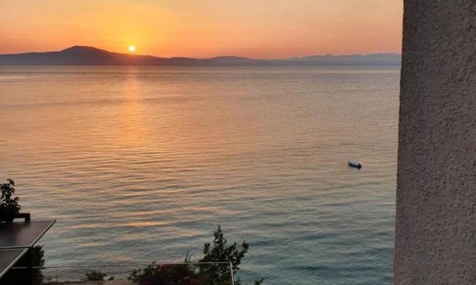Kitries Villa | ISholidays OnlyAdults CapeKitries2RoomsSplitlevel