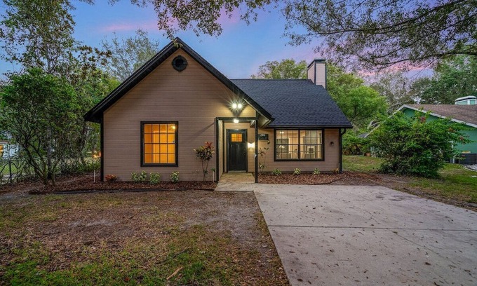 Odessa House | Bring Your Boat, Kids, & Pets
