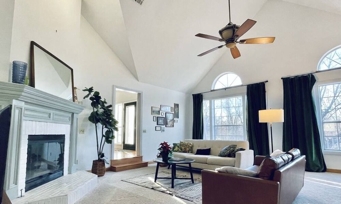 Bentonville - Fayetteville House | Cozy and spacious 2-story home in center of NWA!