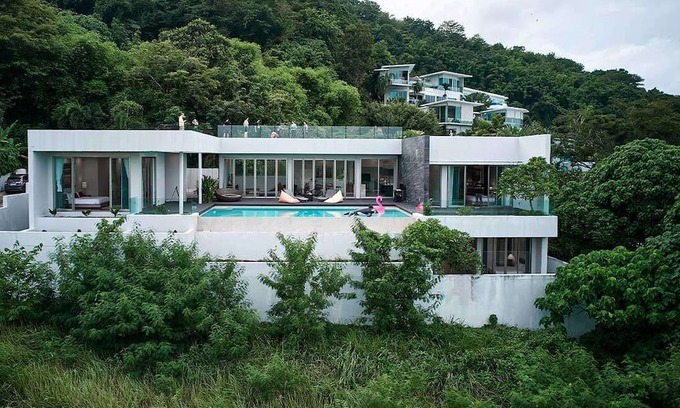Pa Klok Villa | Luxury Seaview Villa in Phuket - 4 Bedrooms, Pet friendly