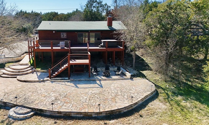 Bandera House | Texas Hill Country Cabin Escape On Medina River