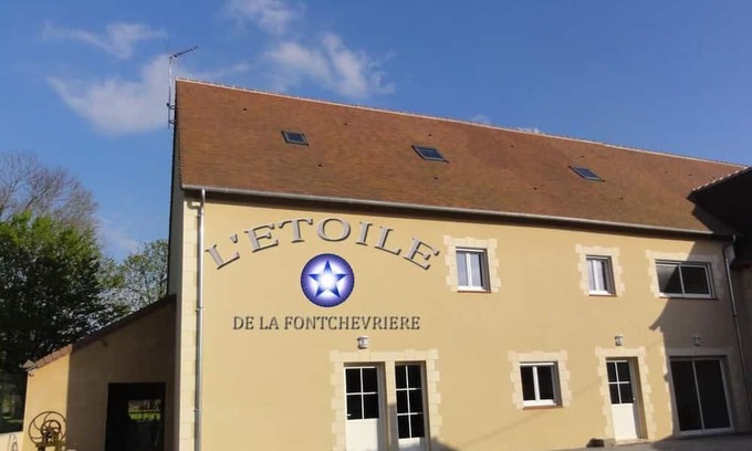 Neuvy-Saint-Sepulchre Bed & Breakfast | Guestroom Neuvy-Saint-Sépulchre, 3 bedrooms, 6 persons