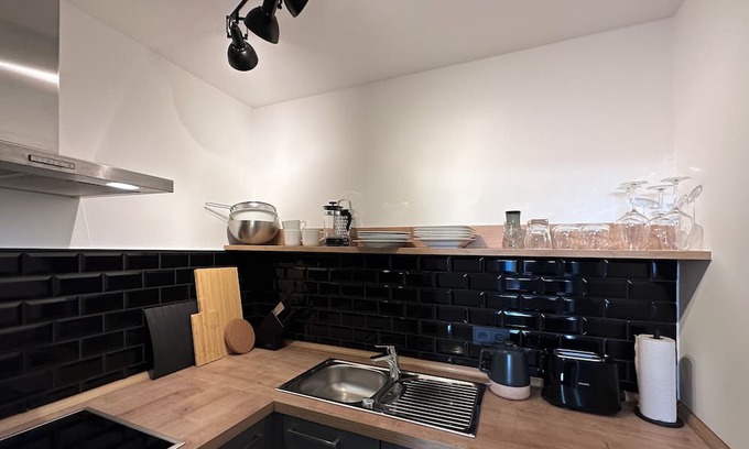 Buttelstedt Apartment | Modernes Studio in Malerischer Natur!