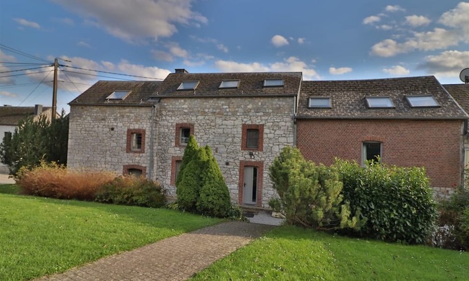 Palenge House | Holiday home Palange 11 in Durbuy with fireplace