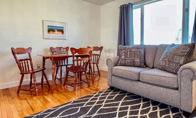 Naufrage House | Field & Bay Apartment