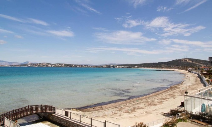 Ilica Apartment | Apartment with Amazing View near Beach in Cesme