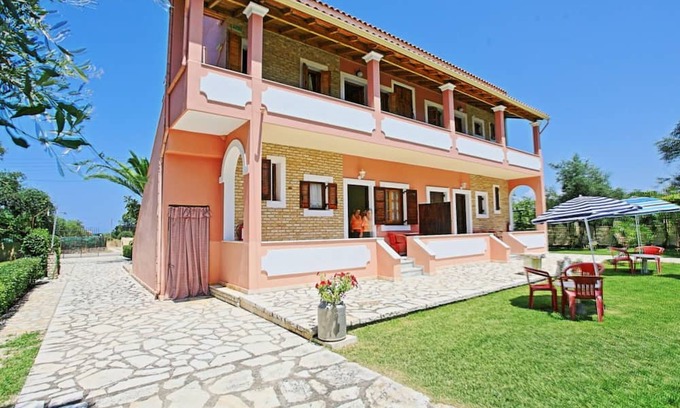Almiros Beach Apartment | Amarylis Apartment in Corfu