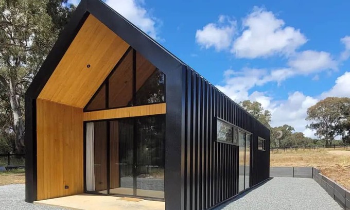 Sampson Flat House | Where nature & luxury meet.