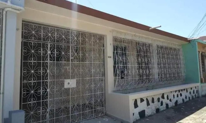 Mayaguez Pueblo House | Nice House near University of Mayaguez with covered and gated car parking.