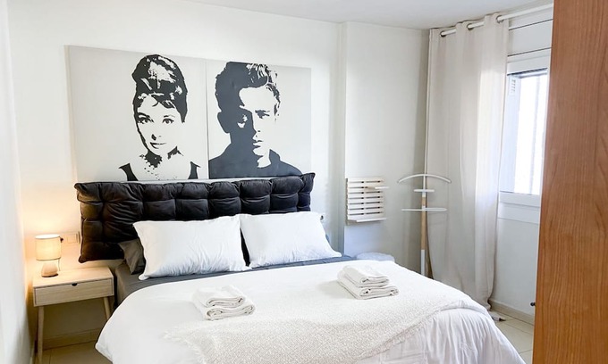 Andorra la Vella Apartment | Unbeatably central! 6Pax+PK