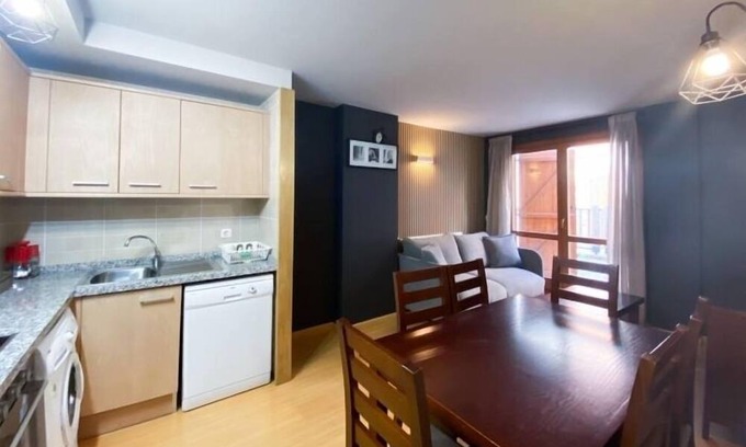 Soldeu Apartment | Peace and comfort. Terrace+Parking+Wifi